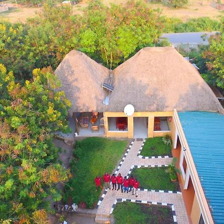 Irungu Forest Safari Lodge Katunguru Εξωτερικό φωτογραφία