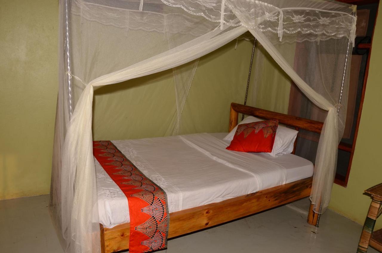 Irungu Forest Safari Lodge Katunguru Εξωτερικό φωτογραφία