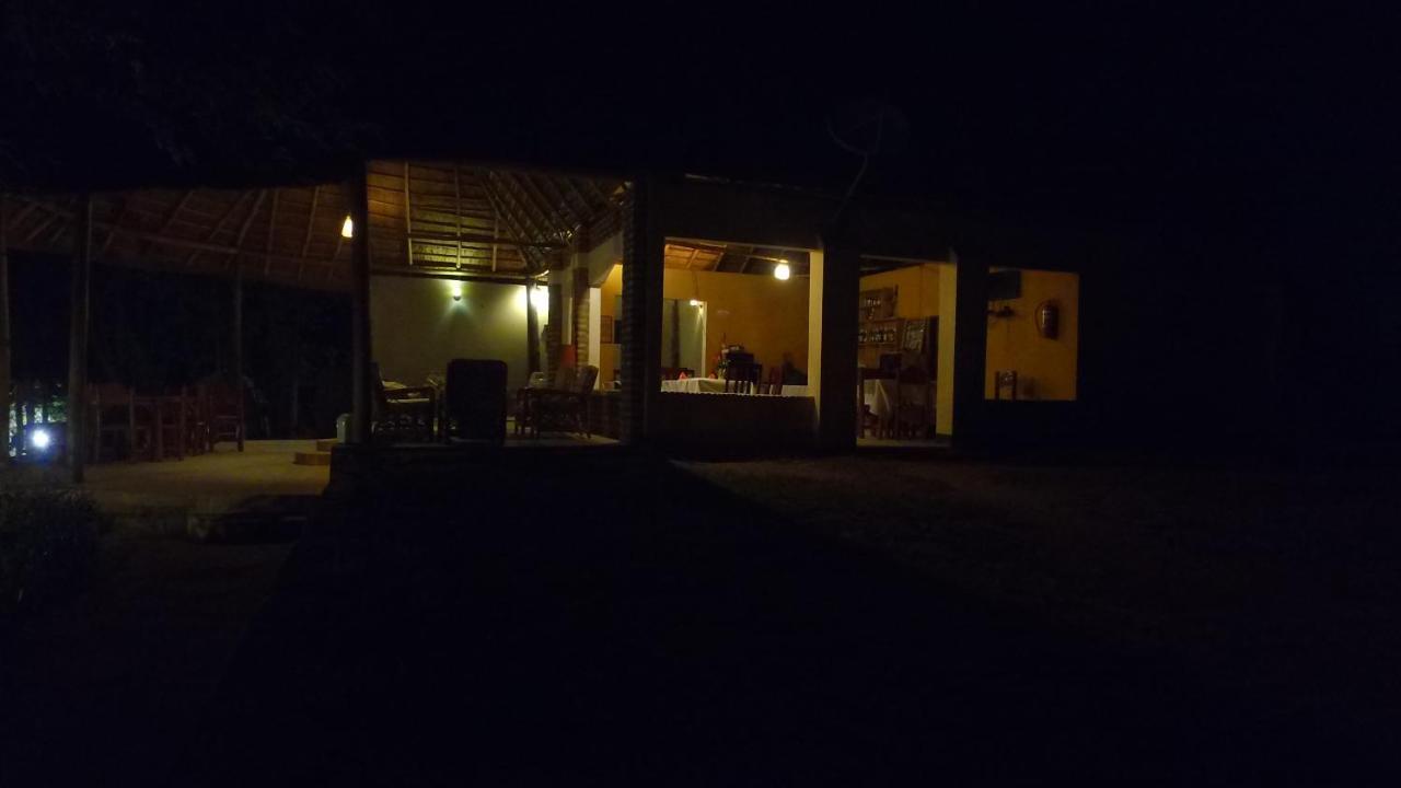 Irungu Forest Safari Lodge Katunguru Εξωτερικό φωτογραφία