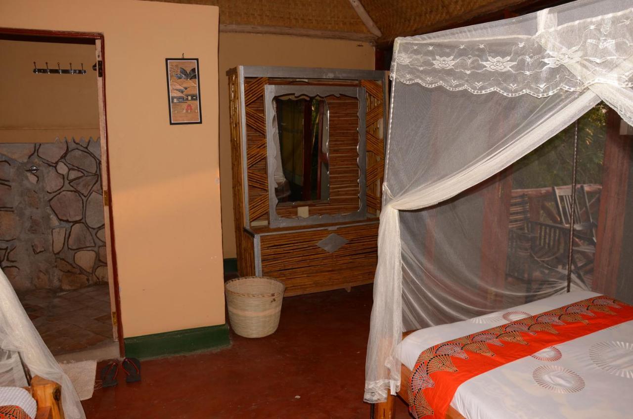 Irungu Forest Safari Lodge Katunguru Εξωτερικό φωτογραφία