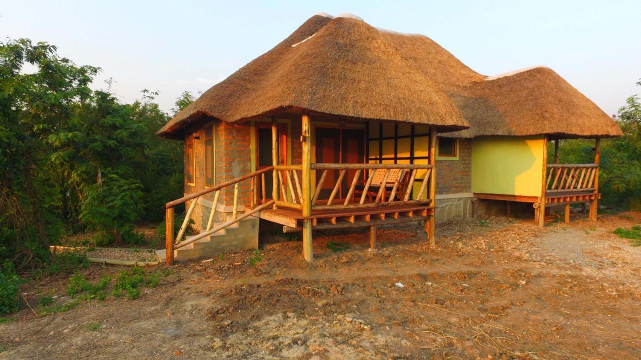 Irungu Forest Safari Lodge Katunguru Εξωτερικό φωτογραφία