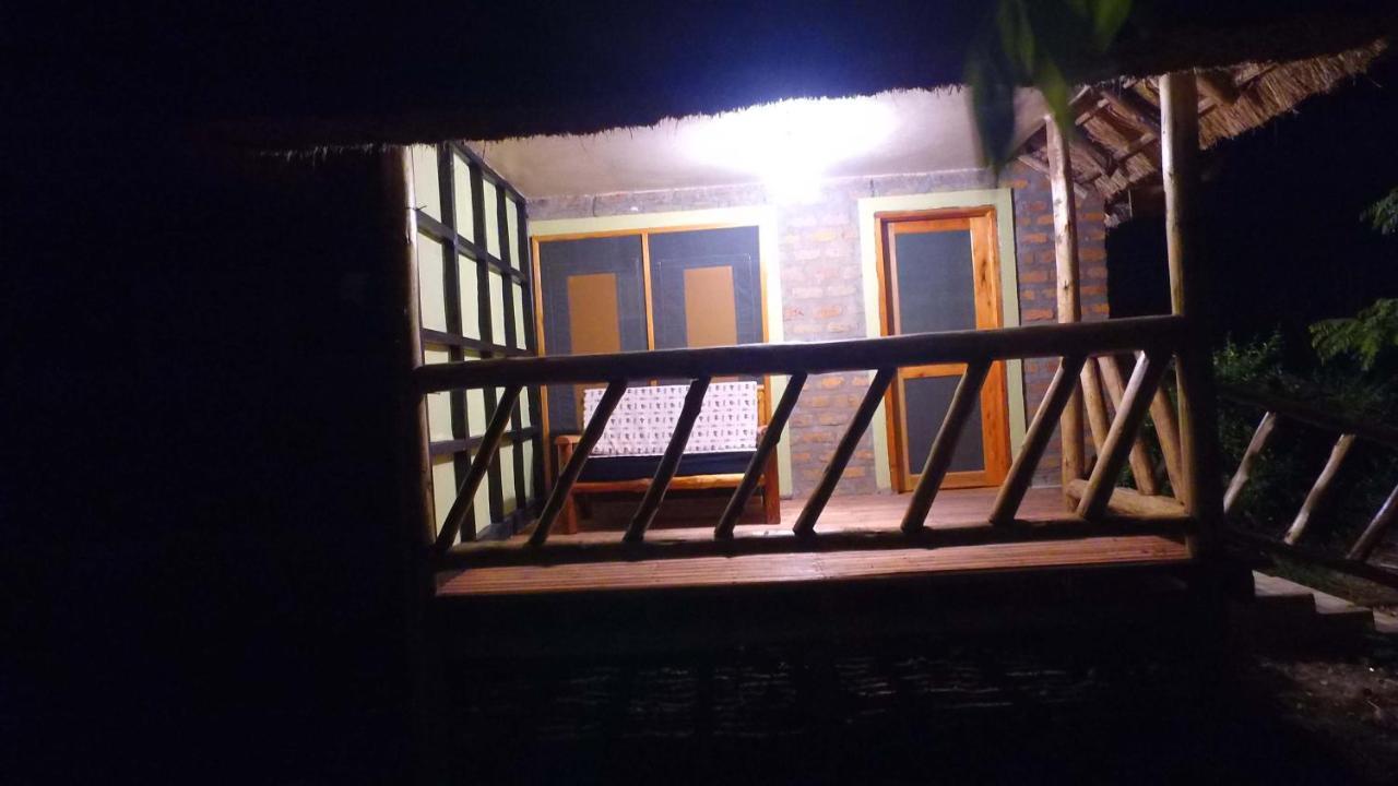 Irungu Forest Safari Lodge Katunguru Εξωτερικό φωτογραφία